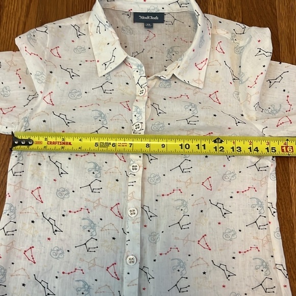 ModCloth Zodiac Sign Button Down Lightweight Novelty Print Shirt Size XS - Picture 15 of 16